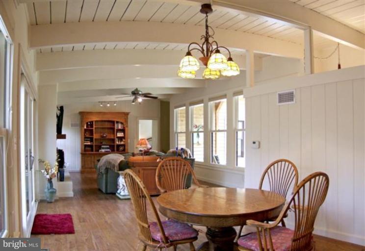 911 Swinks Mill Road McLean, VA 22102 - Photo 4 of 28 Dining Room