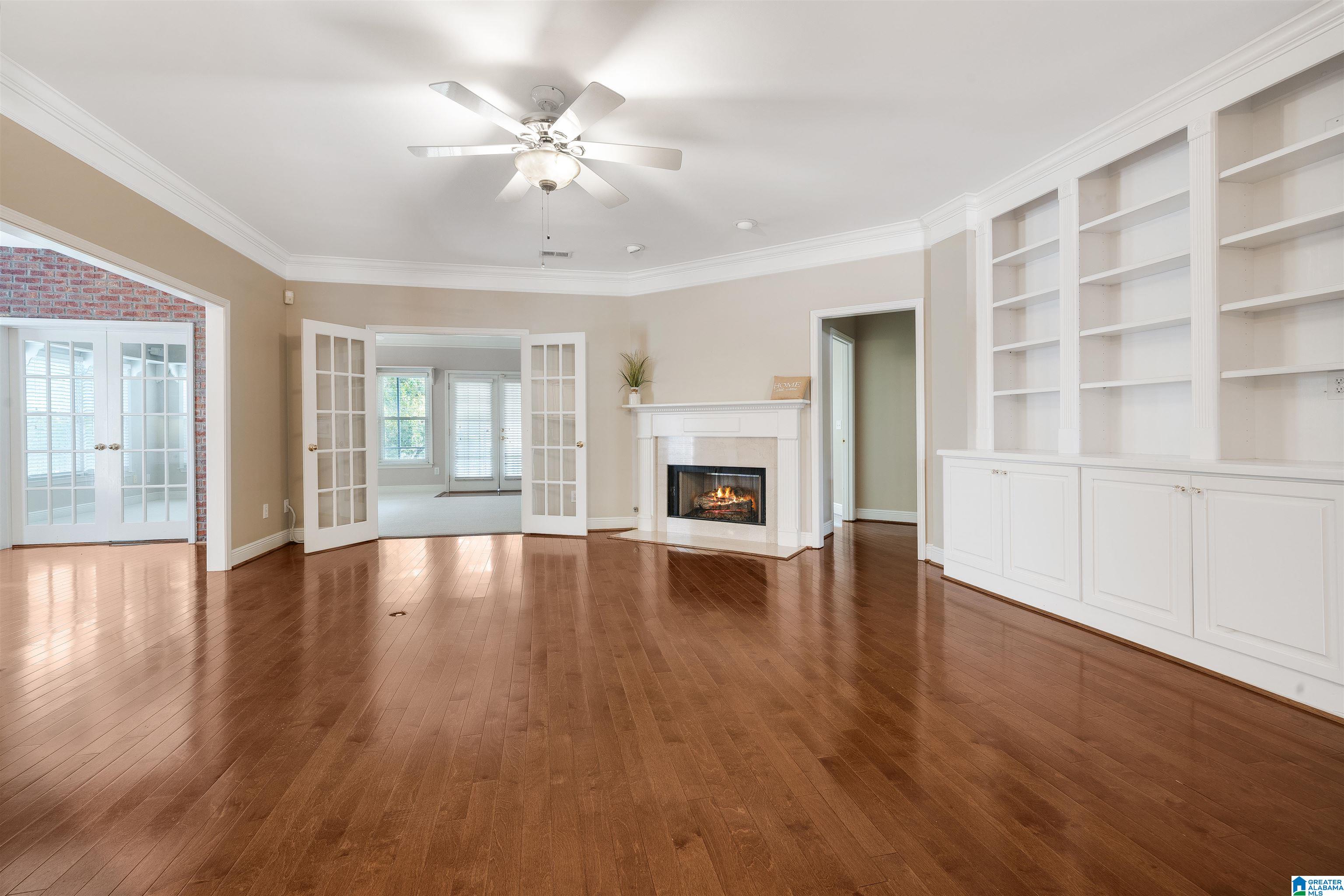 330 Wixford Trace Alabaster, AL 35007 - Photo 2 of 44