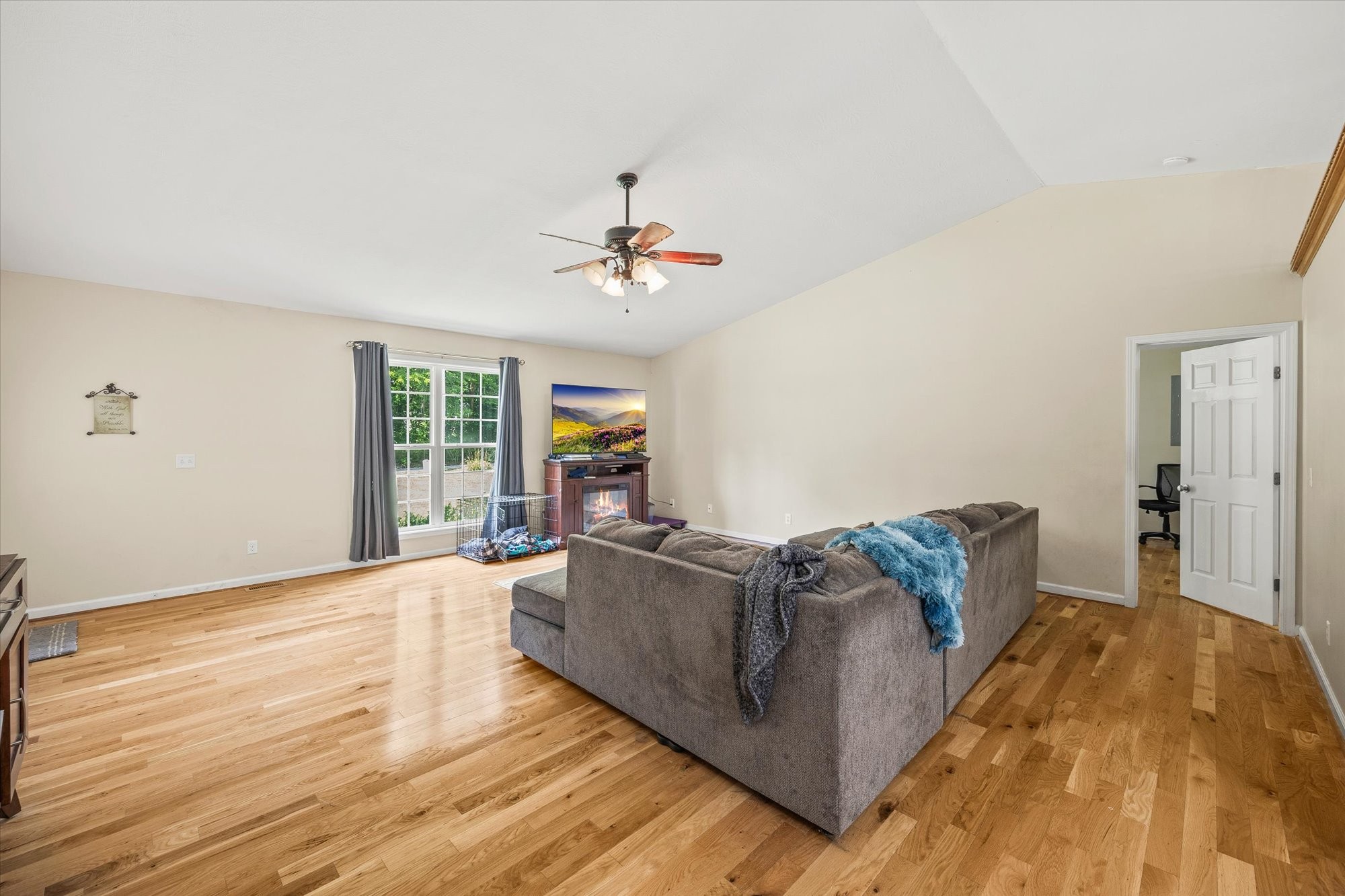 122 Stanley Carr Subdivision Road Livingston, TN 38570 - Photo 4 of 24 Gallery Image 4