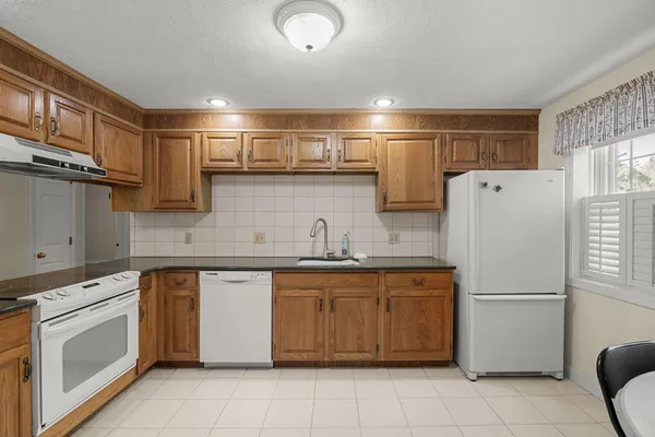 $429,900 | 16 Hilltop Drive, Unit 16, Sandwich, MA 02563