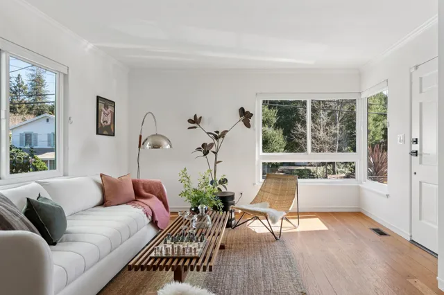 $998,000 | 3945 Canon Avenue, Oakland, CA 94602