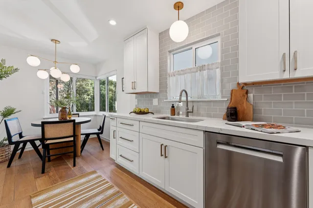 $998,000 | 3945 Canon Avenue, Oakland, CA 94602