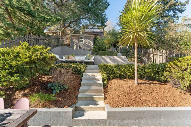 $998,000 | 3945 Canon Avenue, Oakland, CA 94602