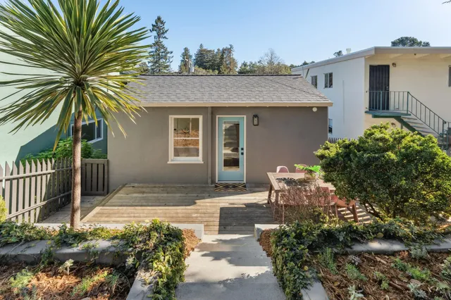 $998,000 | 3945 Canon Avenue, Oakland, CA 94602