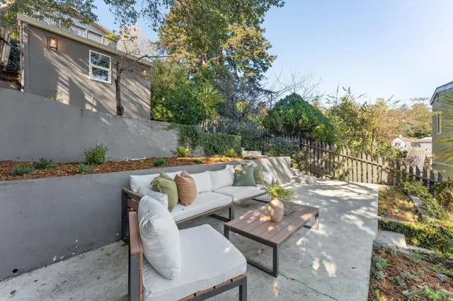 $998,000 | 3945 Canon Avenue, Oakland, CA 94602