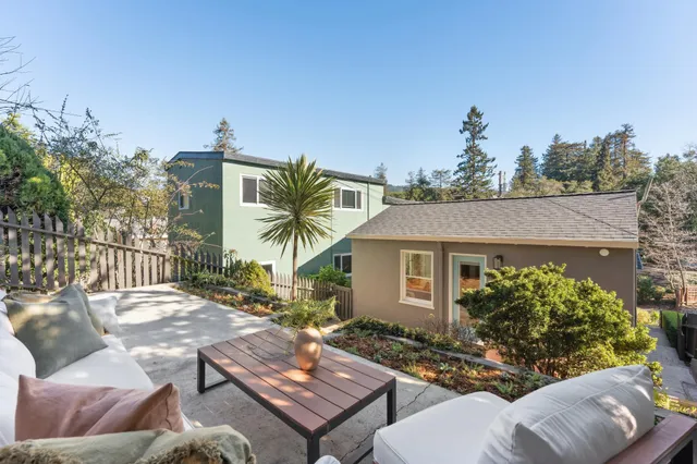 $998,000 | 3945 Canon Avenue, Oakland, CA 94602