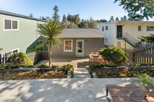 $998,000 | 3945 Canon Avenue, Oakland, CA 94602