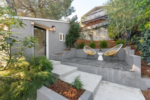 $998,000 | 3945 Canon Avenue, Oakland, CA 94602