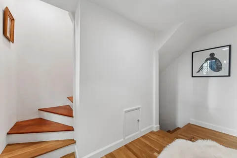 $998,000 | 3945 Canon Avenue, Oakland, CA 94602