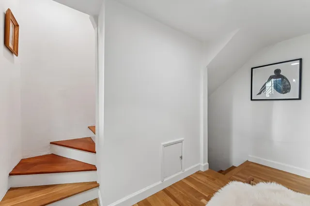 $998,000 | 3945 Canon Avenue, Oakland, CA 94602