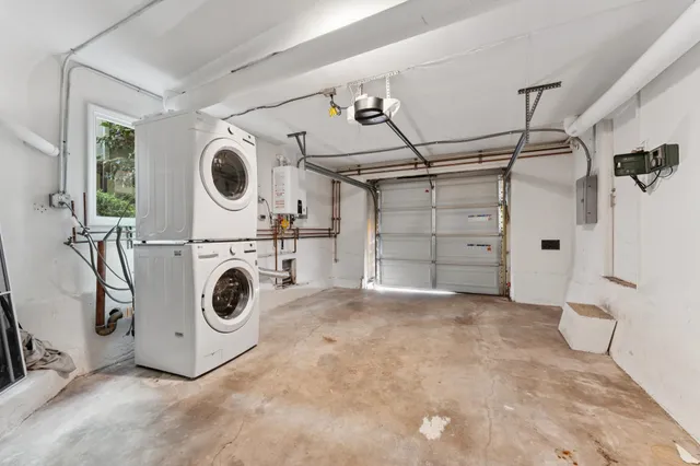 $998,000 | 3945 Canon Avenue, Oakland, CA 94602