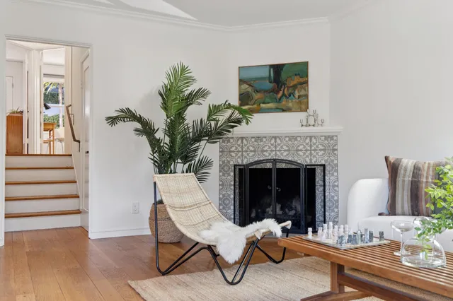 $998,000 | 3945 Canon Avenue, Oakland, CA 94602