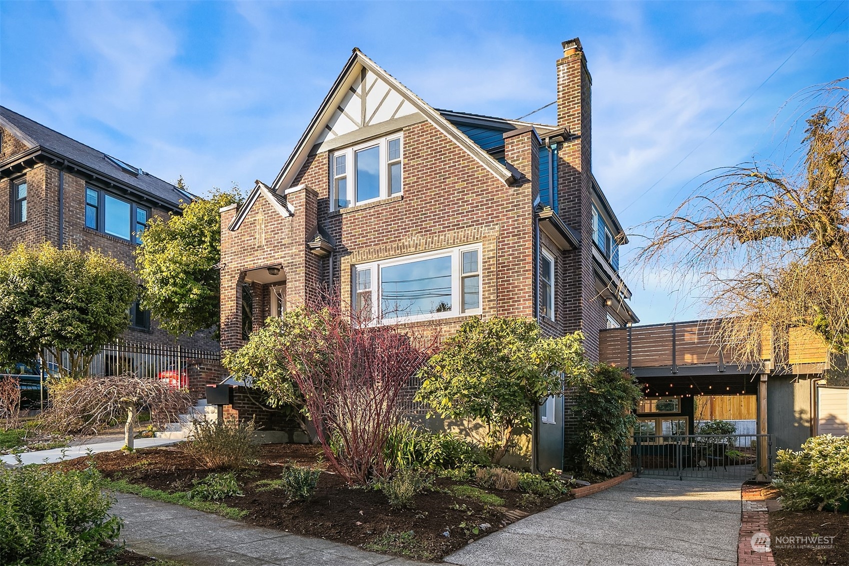 2108 North 39th Street Seattle, WA 98103 - Photo 1 of 28 Gallery Image 1