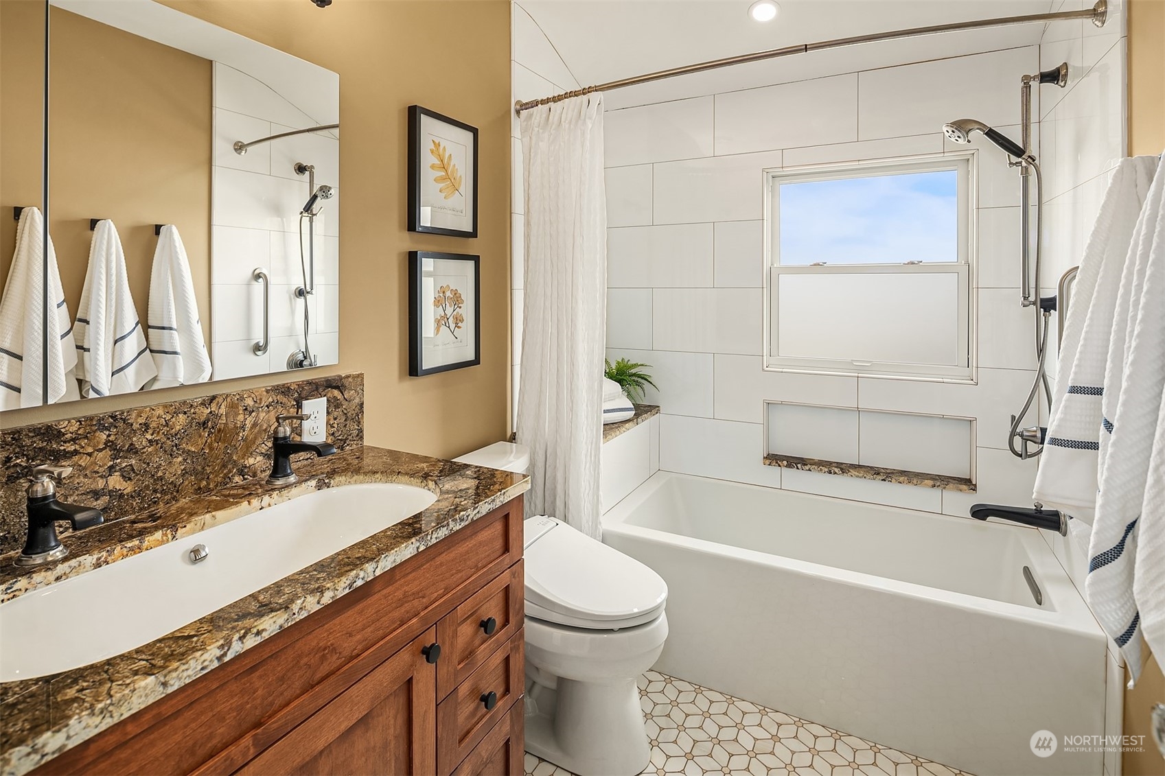 2108 North 39th Street Seattle, WA 98103 - Photo 20 of 28 Gallery Image 20