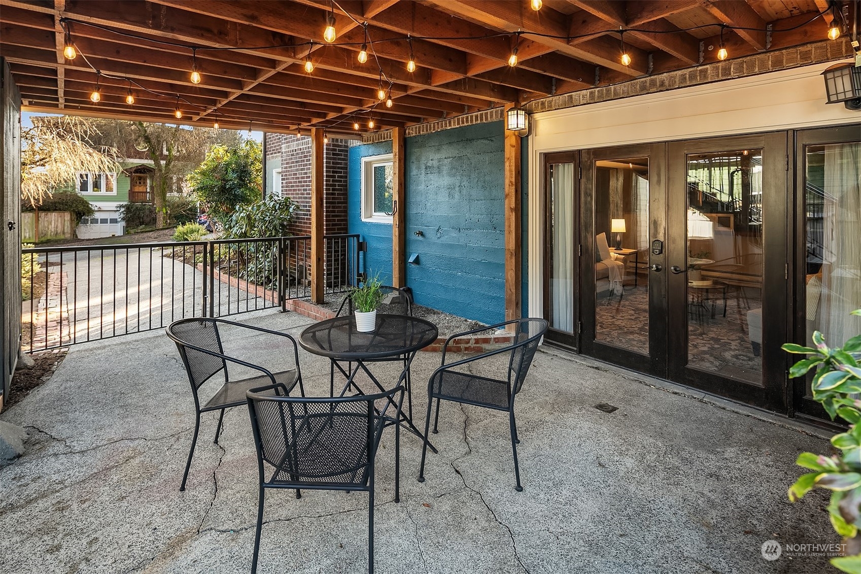 2108 North 39th Street Seattle, WA 98103 - Photo 27 of 28 Gallery Image 27