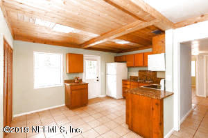 526 Sapelo Road Jacksonville, FL 32216 - Photo 11 of 32 Breakfast area-Kitchen