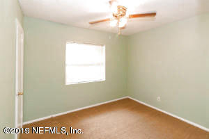 526 Sapelo Road Jacksonville, FL 32216 - Photo 17 of 32 Second Bedroom