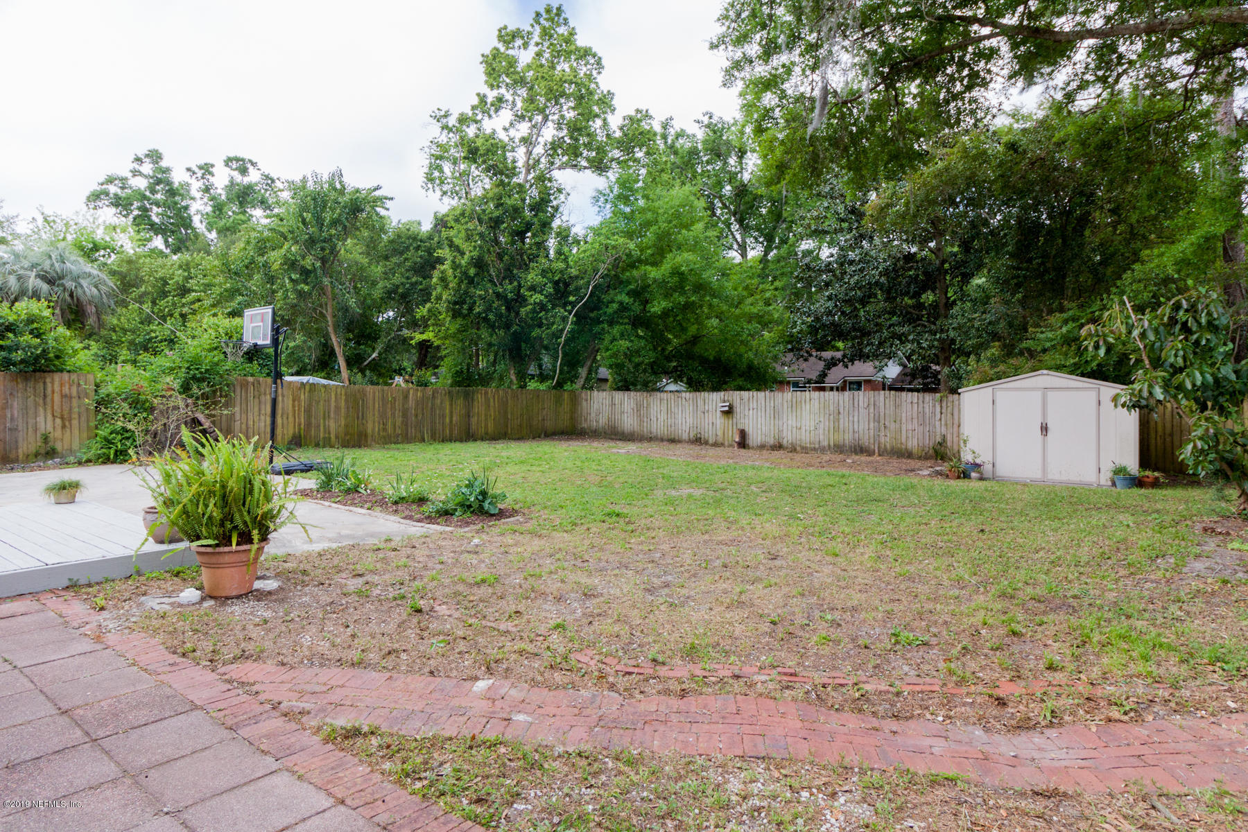 526 Sapelo Road Jacksonville, FL 32216 - Photo 21 of 32 Backyard