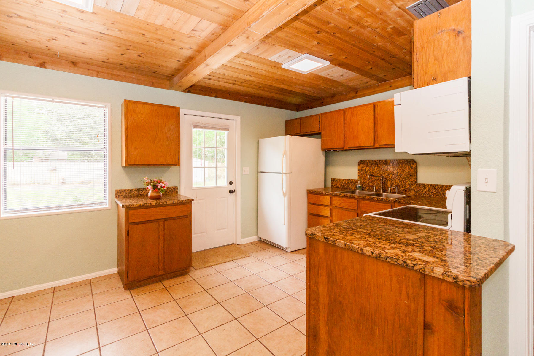 526 Sapelo Road Jacksonville, FL 32216 - Photo 9 of 32 Kitchen View 3