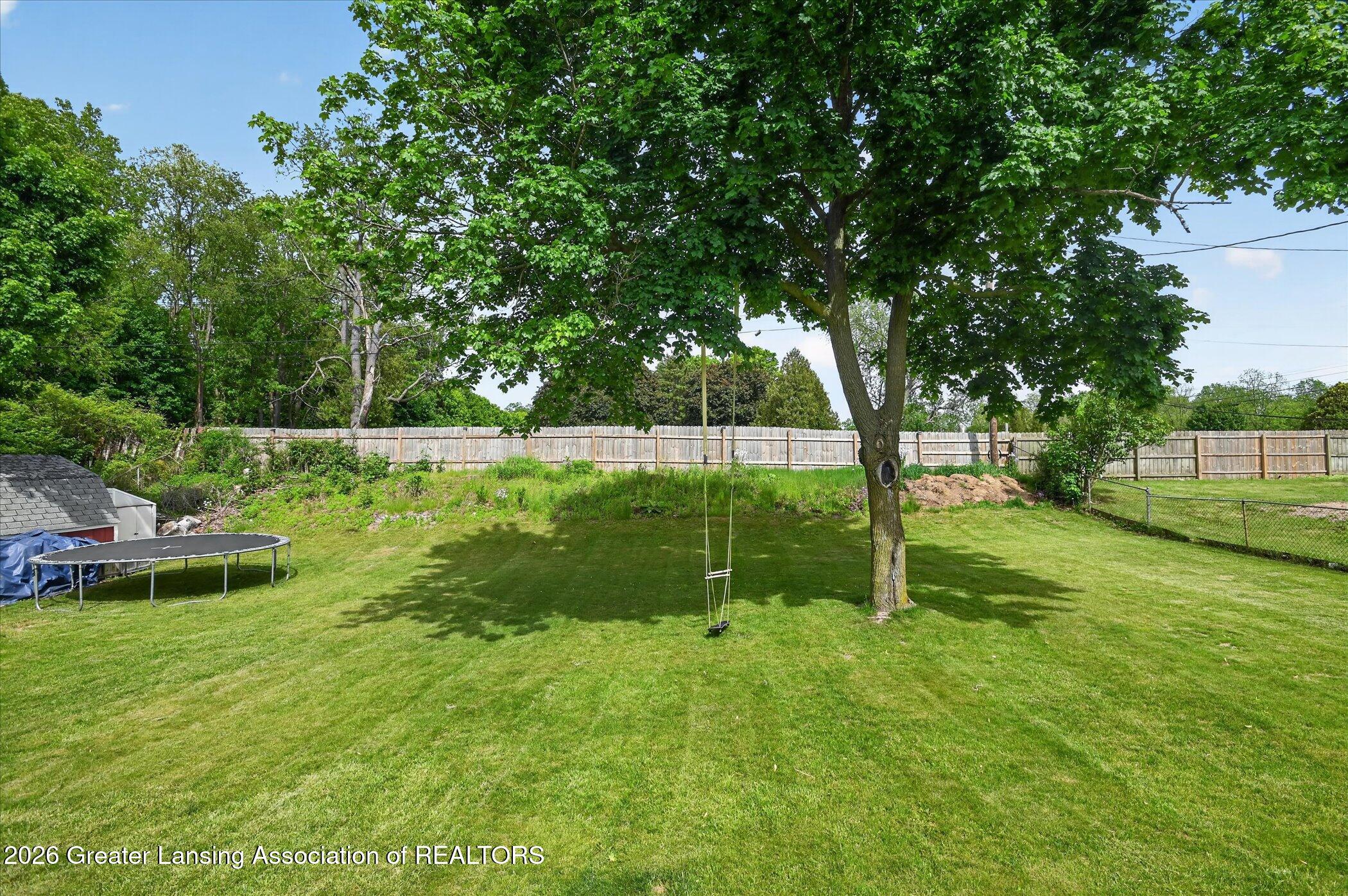 619 Charleston Road Lansing, MI 48917 - Photo 37 of 43 44-619-Charleston-Rd-Lansing-WindowStill