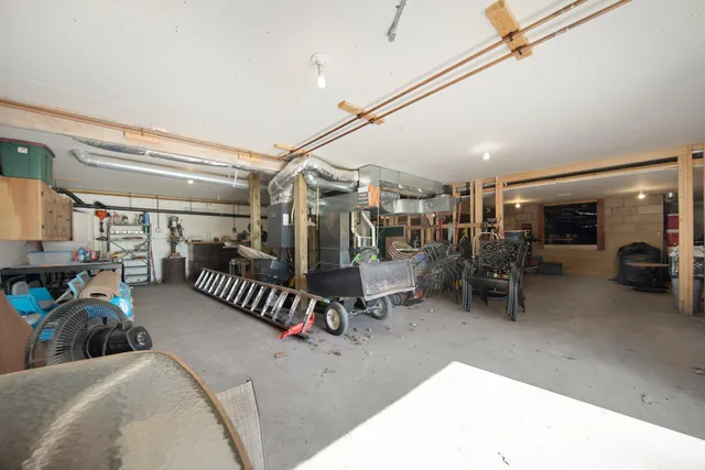 $1,250,000 | 11507 42nd Street Southeast, Clear Lake, MN 55319