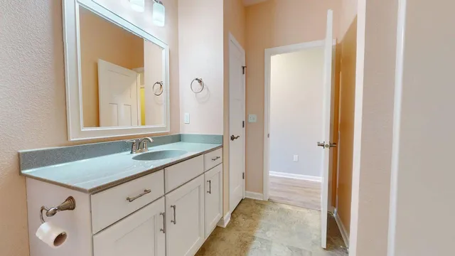 $299,500 | 802 Escalade Lane, Owatonna, MN 55060