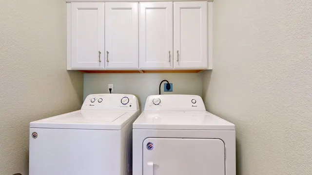 $299,500 | 802 Escalade Lane, Owatonna, MN 55060