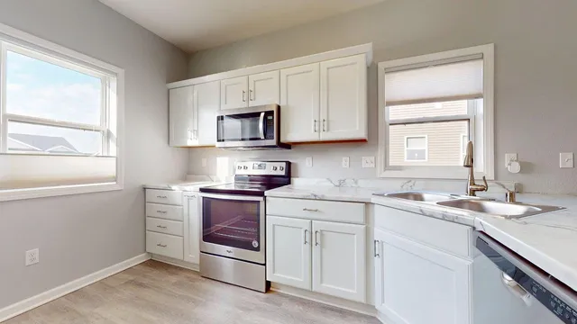 $299,500 | 802 Escalade Lane, Owatonna, MN 55060
