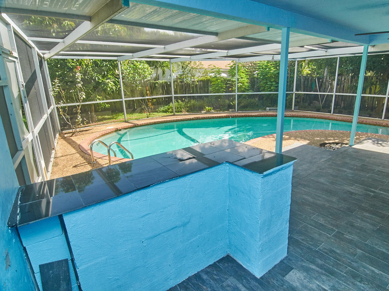 201 Northeast 28th Terrace Boca Raton, FL 33431 - Photo 20 of 36 Pool bar-granite-counter