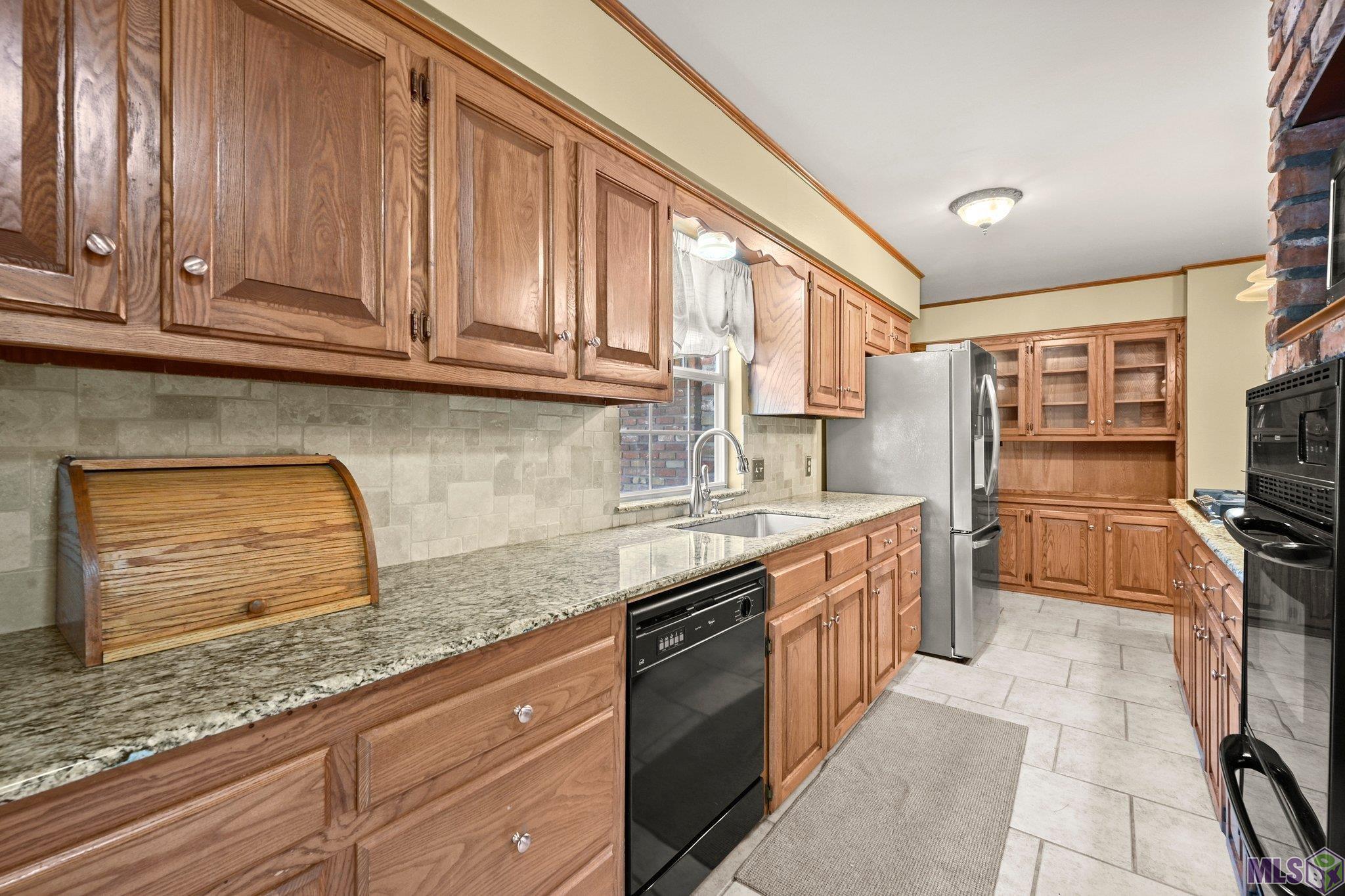 8533 Briarwood Place Baton Rouge, LA 70809 - Photo 6 of 30 Gallery Image 6