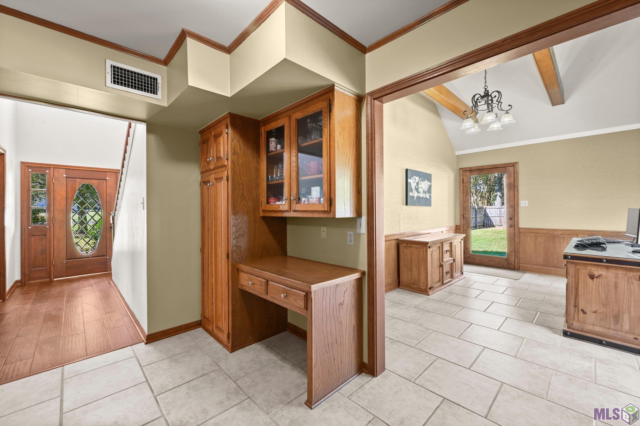 8533 Briarwood Place Baton Rouge, LA 70809 - Photo 7 of 30 Gallery Image 7