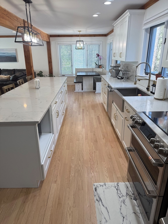 31 Webb Street Middleton, MA 01949 - Photo 10 of 40 Gallery Image 10