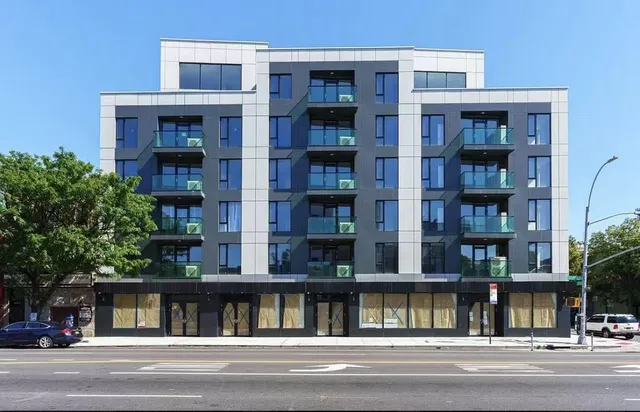 $689,000 | 32-58 105th Street, Unit 2B | East Elmhurst