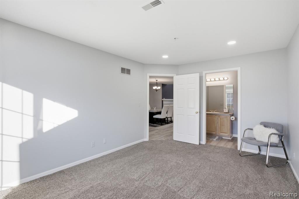 16878 Farmington Road Livonia, MI 48154 - Photo 39 of 49 Gallery Image 39