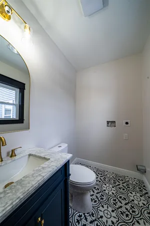 $475,000 | 36 B Courtland Street, Nashua, NH 03064