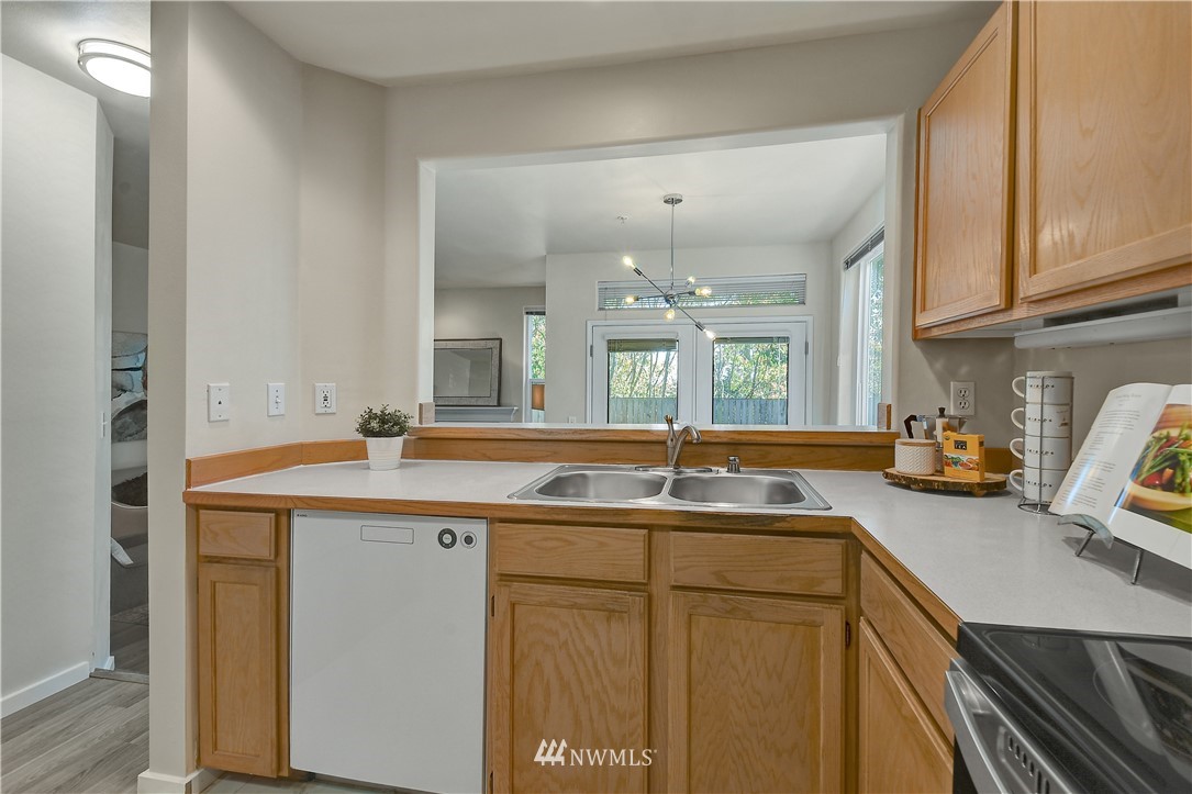 8515 244th Street Southwest, Unit A5 Edmonds, WA 98026 - Photo 11 of 19