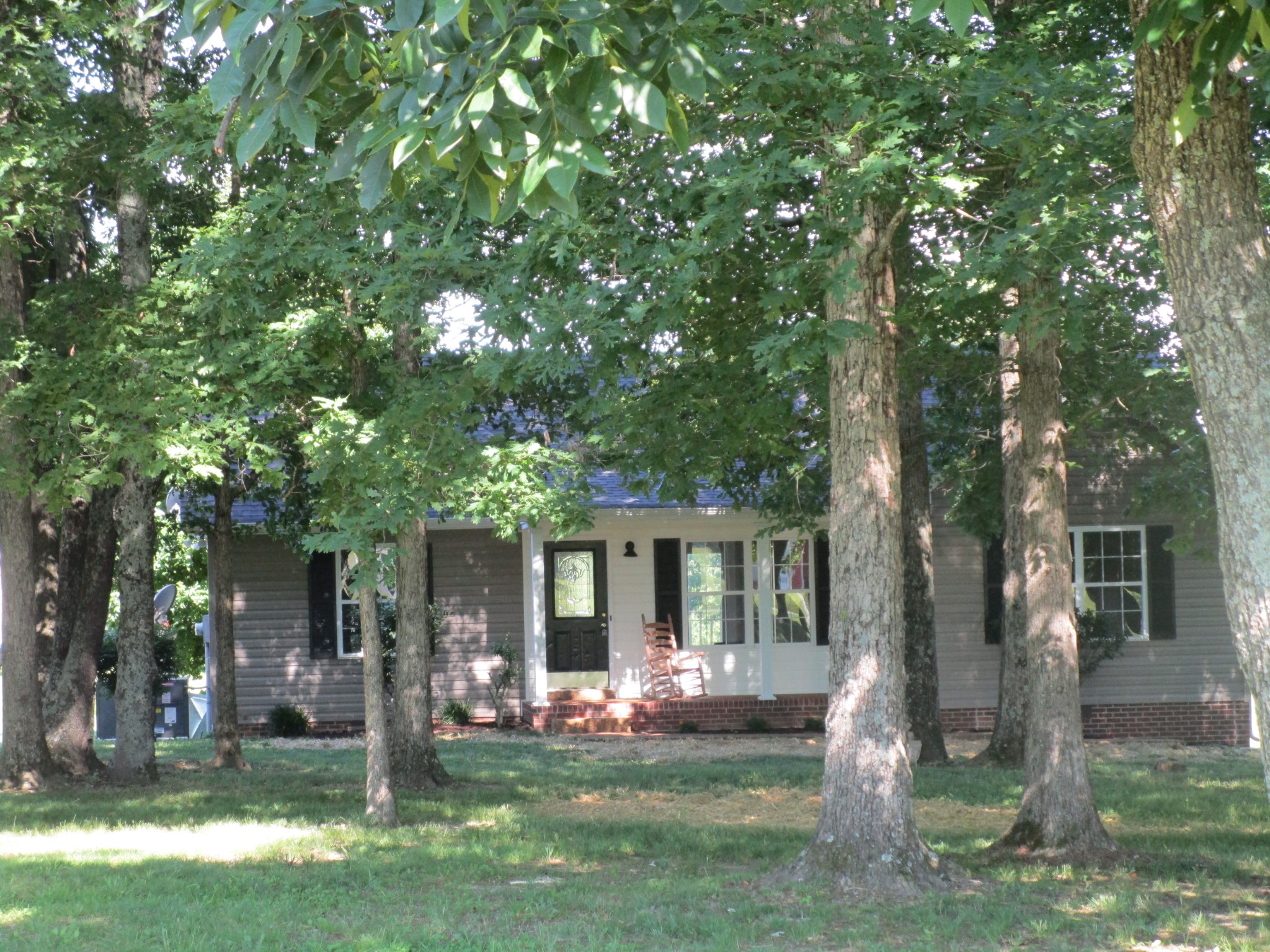 619 Lear Road Portland, TN 37148 - Photo 3 of 43 front view of a house with a yard