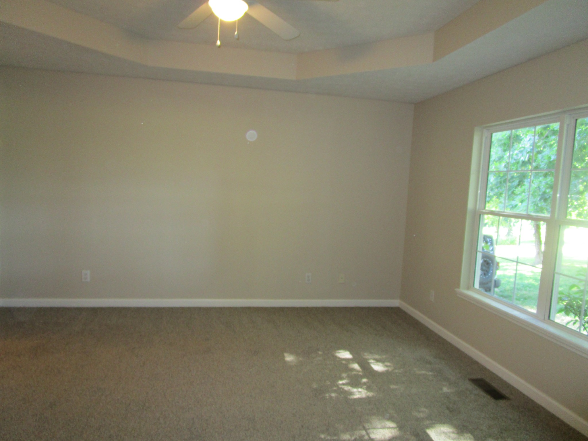 619 Lear Road Portland, TN 37148 - Photo 33 of 43 a view of room with window