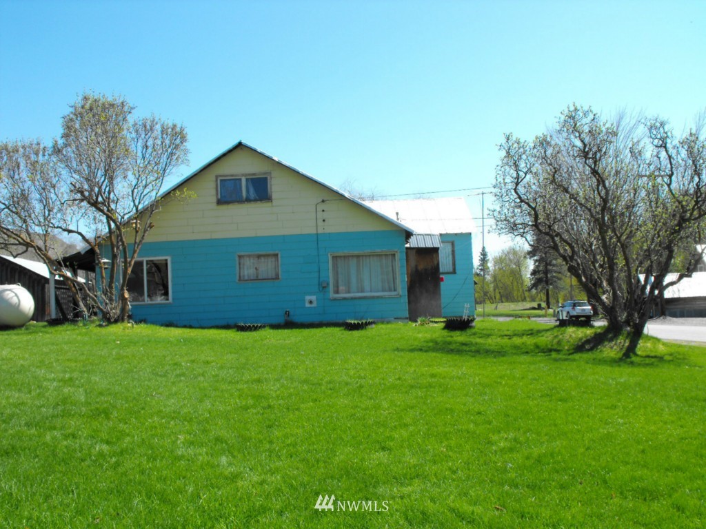 820 Riverside Street Winthrop, WA 98862 - Photo 1 of 1 Gallery Image 1