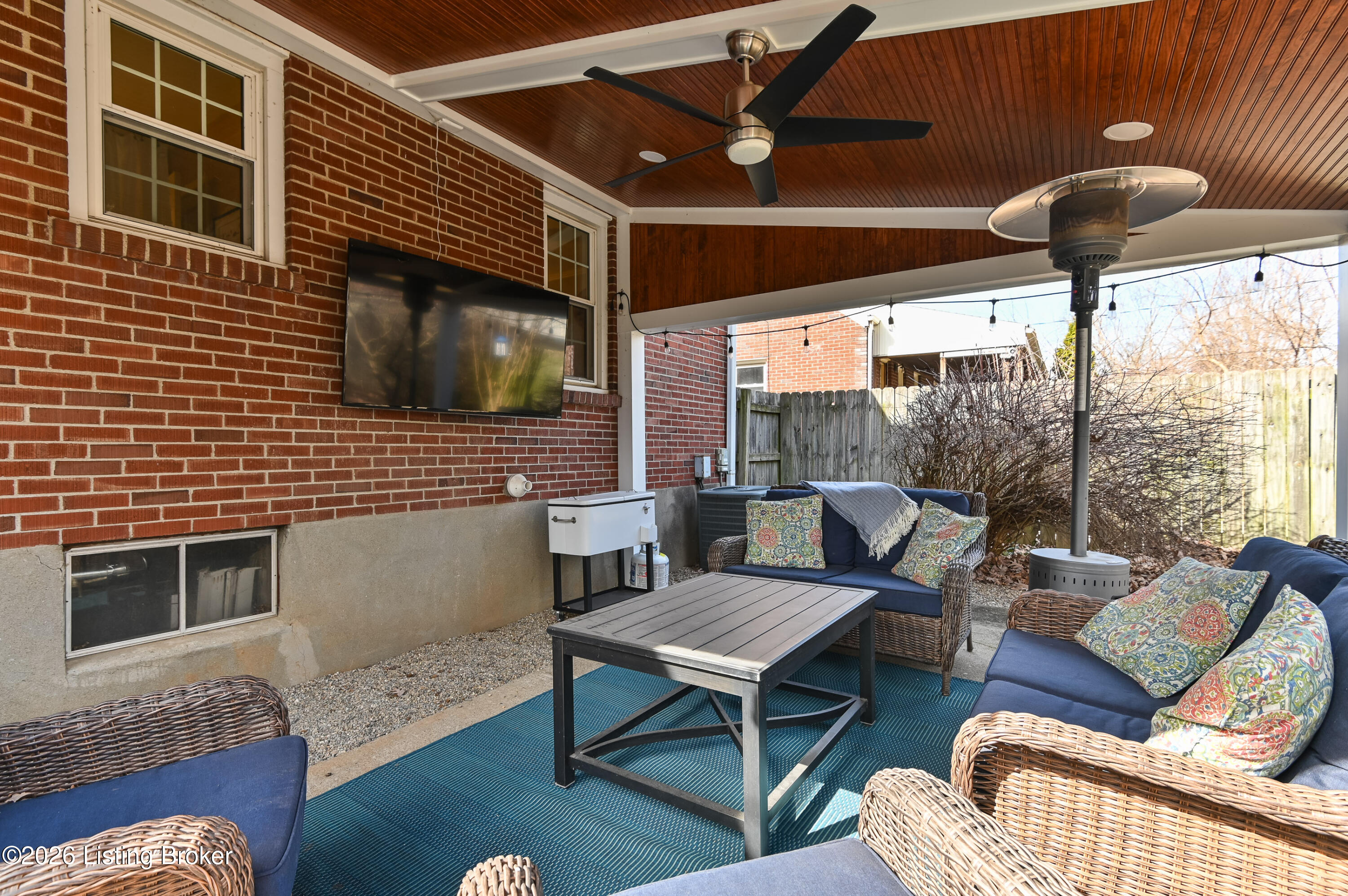 211 Merriman Road Louisville, KY 40207 - Photo 41 of 56 50 20260301-5427