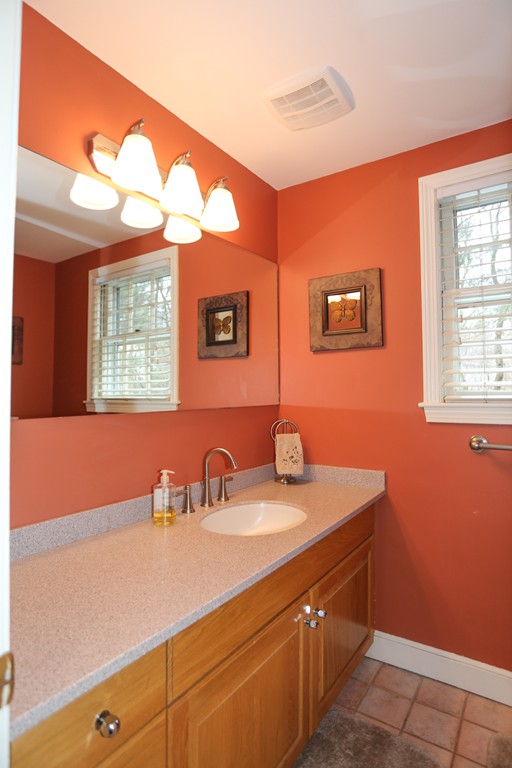 71 Cider Mill Road Sudbury, MA 01776 - Photo 18 of 29 Gallery Image 18