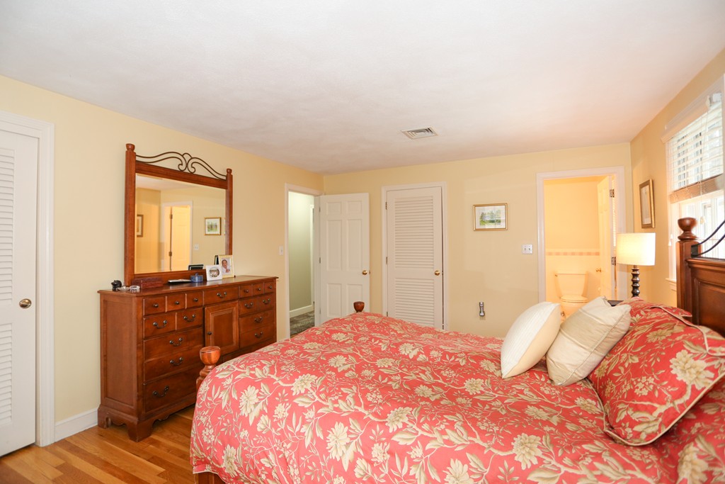 71 Cider Mill Road Sudbury, MA 01776 - Photo 21 of 29 Gallery Image 21