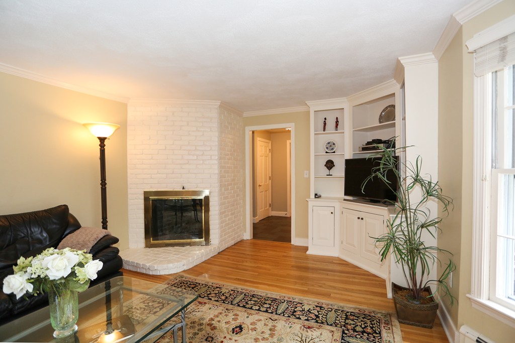 71 Cider Mill Road Sudbury, MA 01776 - Photo 8 of 29 Gallery Image 8