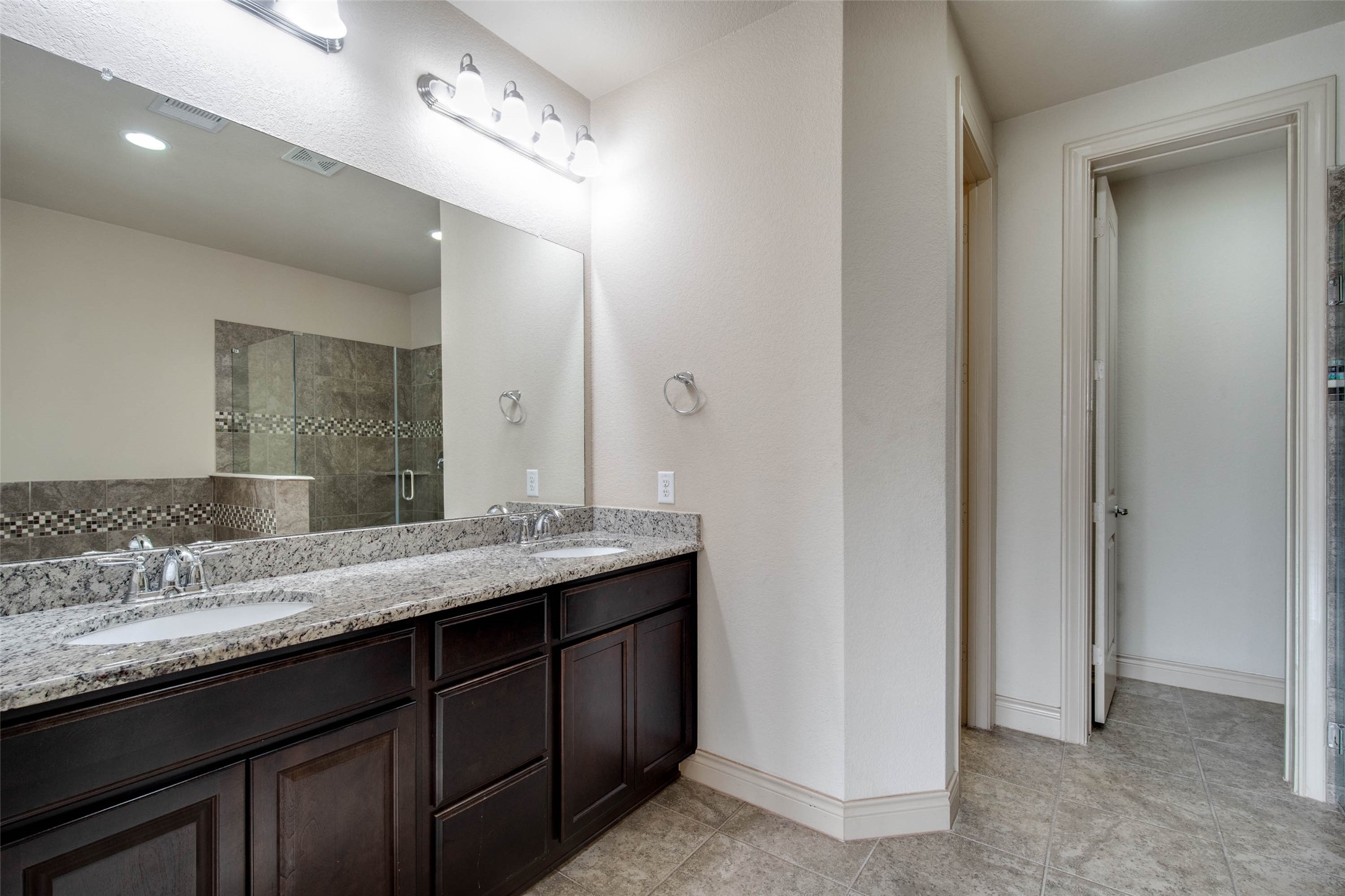 24111 Valencia Ridge Lane Katy, TX 77494 - Photo 30 of 44