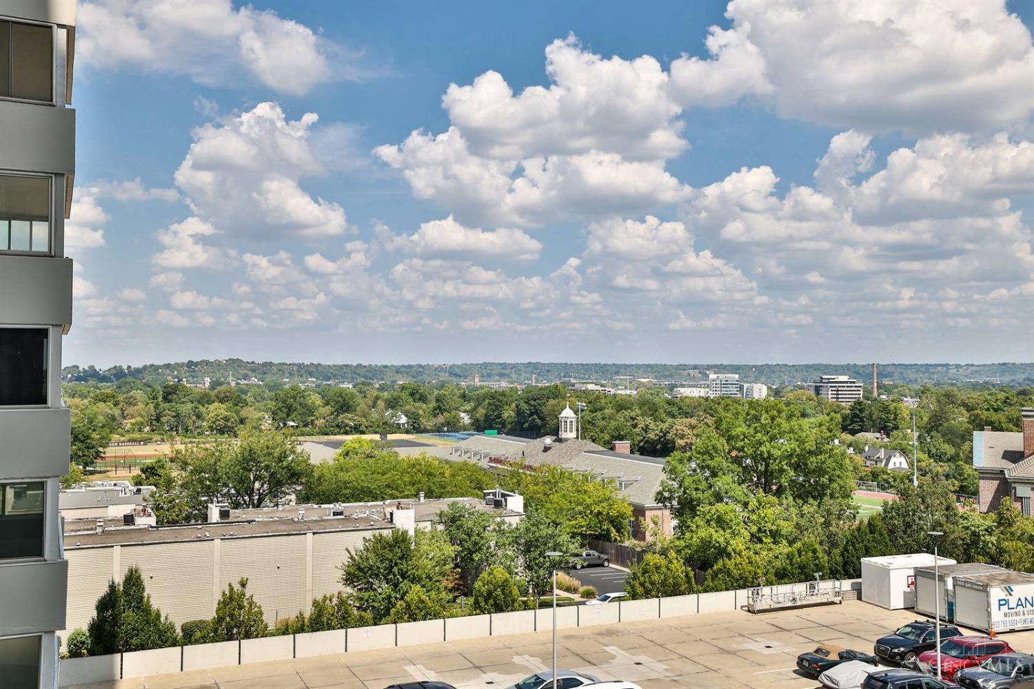 2444 Madison Road, Unit 512 Cincinnati, OH 45208 - Photo 24 of 31 Gallery Image 24