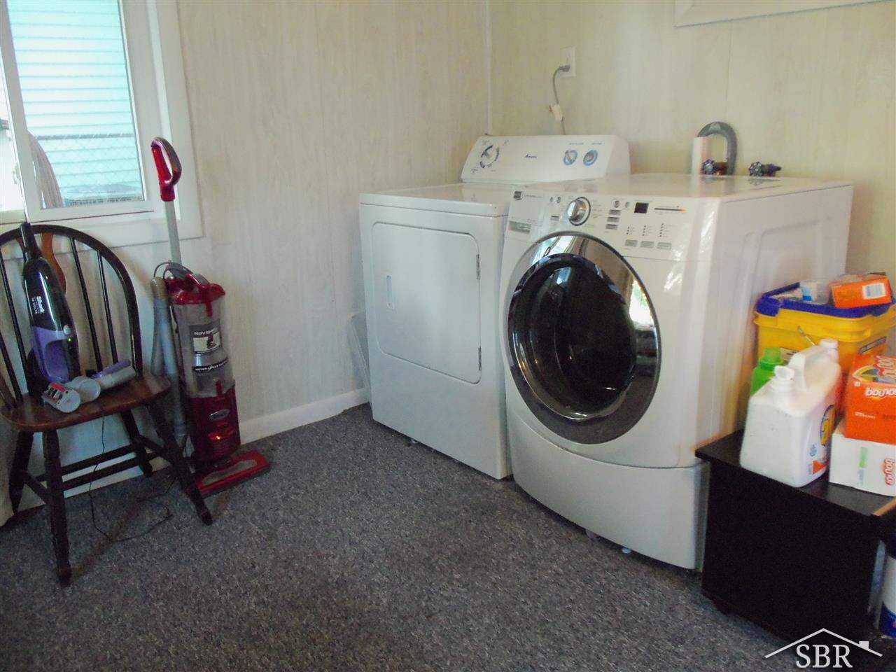 2605 Hospital Road Saginaw, MI 48603 - Photo 24 of 28 31194718-23.JPG