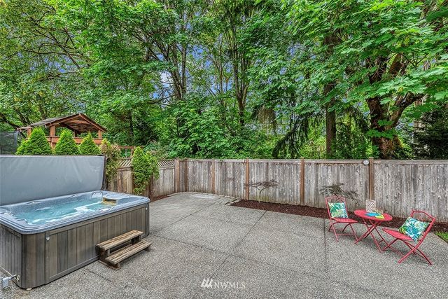 $1,078,000 | 11826 179th Place Northeast, Redmond, WA 98052