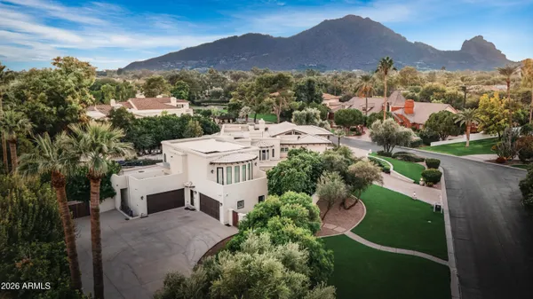 $6,900,000 | 6611 North 64th Place, Paradise Valley, AZ 85253