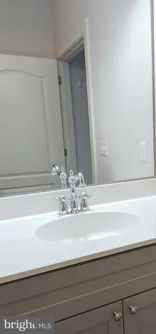 $219,900 | 3000 Fountainview Circle, Unit 3411, Newark, DE 19713