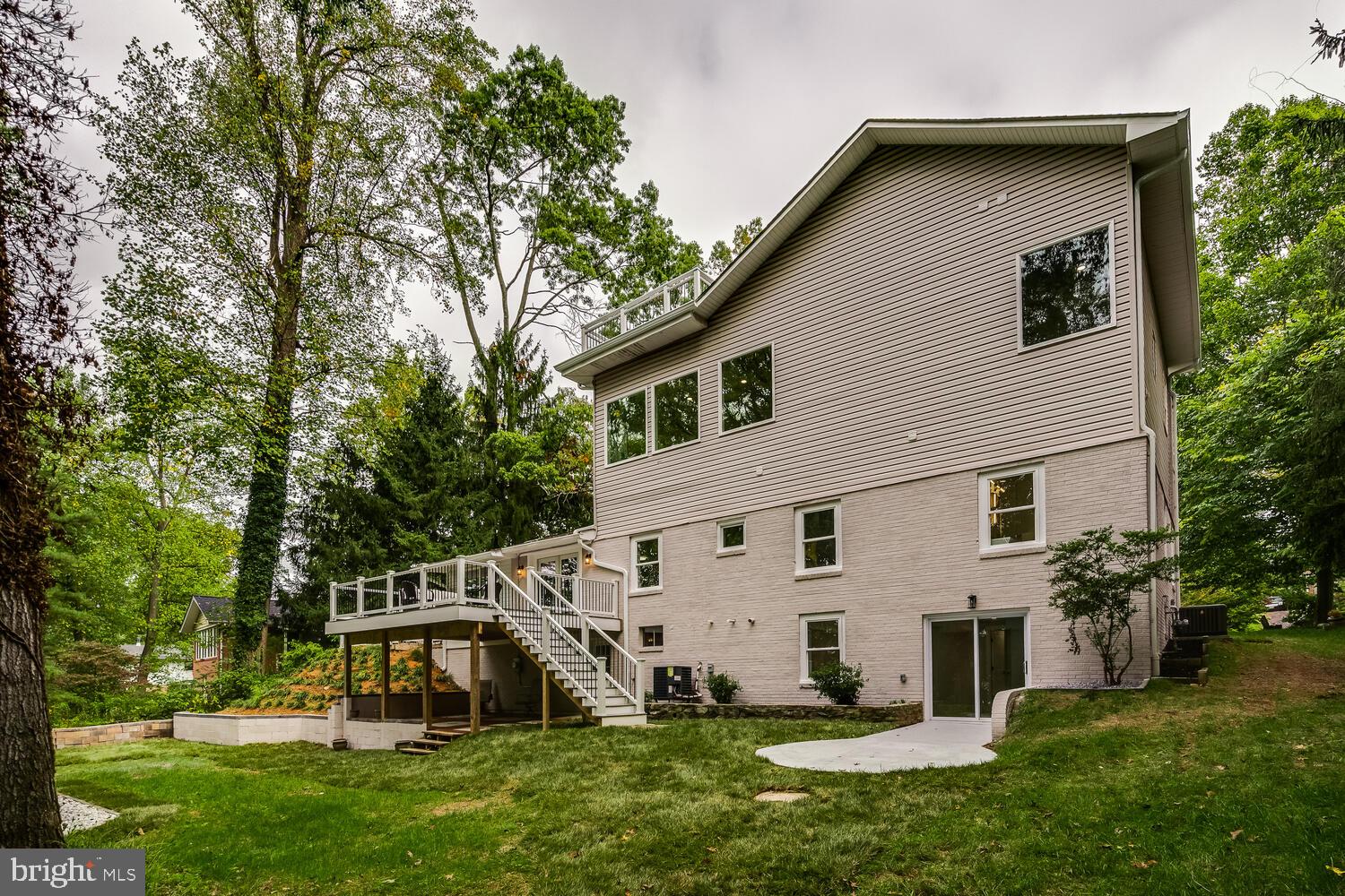 9432 Emory Grove Road Gaithersburg, MD 20877 - Photo 60 of 87 Exterior Rear